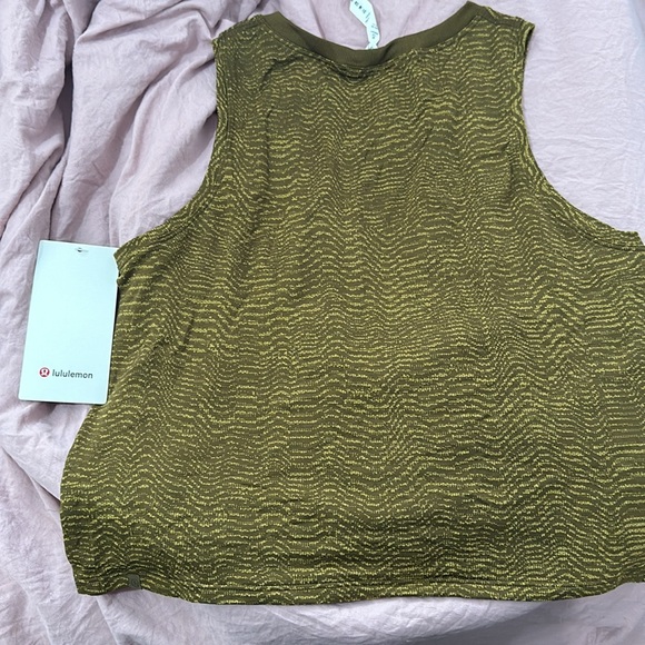 Top - Picture 4 of 4